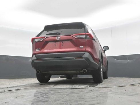 Used 2022 Toyota RAV4 XLE w/ Convenience Package AWD/4WD image 32