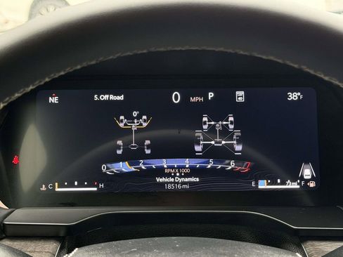 Used 2024 Jeep Grand Cherokee Overland w/ Luxury Tech Group IV image 11