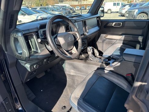 Used 2021 Ford Bronco Outer Banks w/ Sasquatch Package image 19