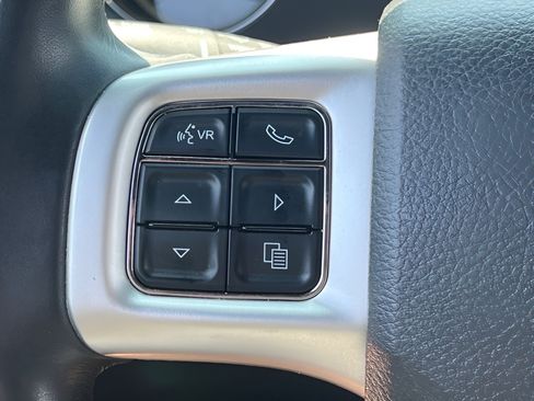 Used 2013 Dodge Challenger SXT RWD image 14