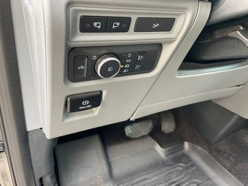 Certified 2022 Ford F150 XLT w/ Equipment Group 302A High image 28