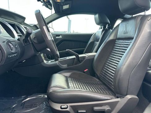 Used 2011 Ford Mustang Shelby GT500 w/ SVT Performance Pkg image 10