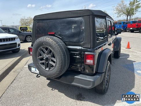 Used 2024 Jeep Wrangler Sport S image 26