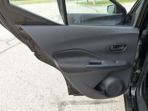 Used 2024 Nissan Kicks S FWD image 31