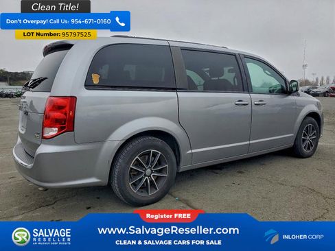 Used 2018 Dodge Grand Caravan GT image 4