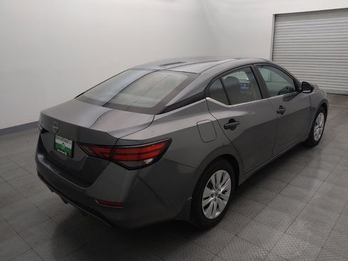 Used 2025 Nissan Sentra S image 9