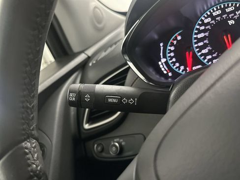 Used 2019 Chevrolet Trax LT w/ LT Convenience Package AWD/4WD image 42