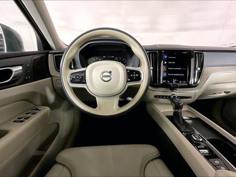 Used 2021 Volvo XC60 T6 Inscription w/ Advanced Package AWD/4WD image 4