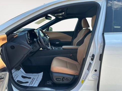 Used 2023 Lexus RX 350 Premium w/ Cold Area Package FWD image 9