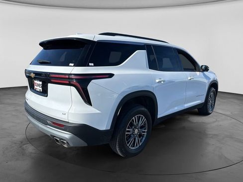 Used 2024 Chevrolet Traverse LT AWD/4WD image 13