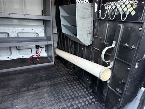 Used 2016 Ford Transit 250 130 Low Roof RWD image 17