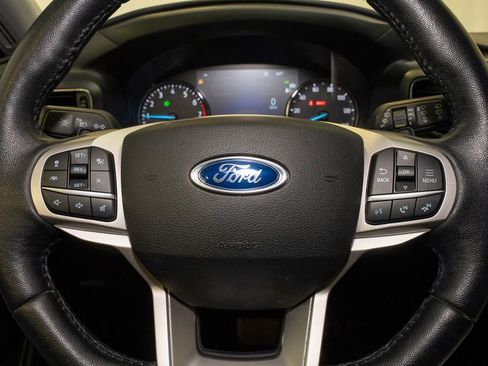 Used 2021 Ford Explorer XLT w/ Equipment Group 202A image 21