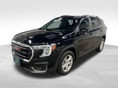 Certified 2023 GMC Terrain SLE w/ Driver Convenience Package AWD/4WD image 5