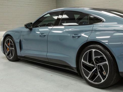 Used 2023 Audi RS e-tron GT w/ Carbon Performance Package image 44