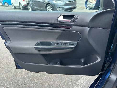 Used 2013 Volkswagen Jetta S FWD image 16