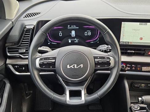 Certified 2024 Kia Sportage EX image 18