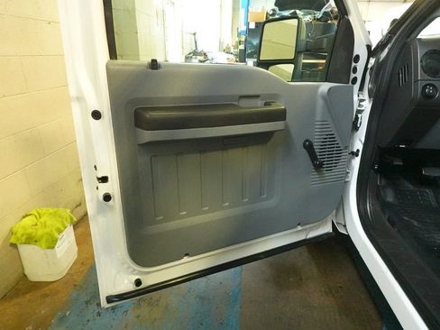 Used 2016 Ford F350 XL RWD image 16