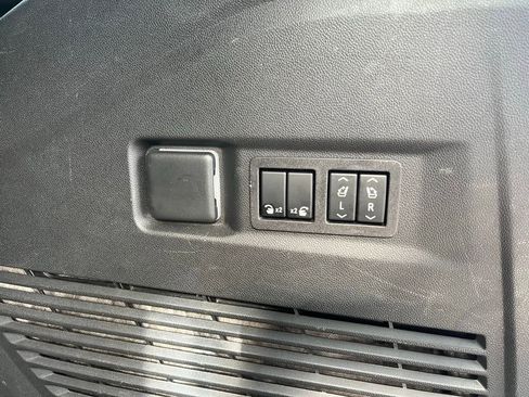 Certified 2023 Chevrolet Tahoe Premier w/ Advanced Technology Package image 35