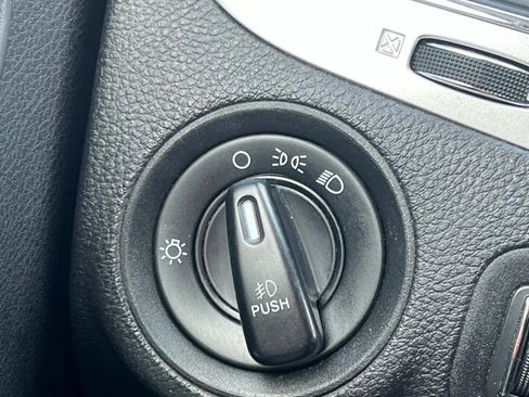 Used 2016 Dodge Journey SXT w/ Comfort/Convenience Group image 23