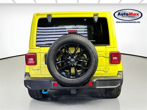 Used 2023 Jeep Wrangler Unlimited Sahara w/ Cold Weather Group image 7