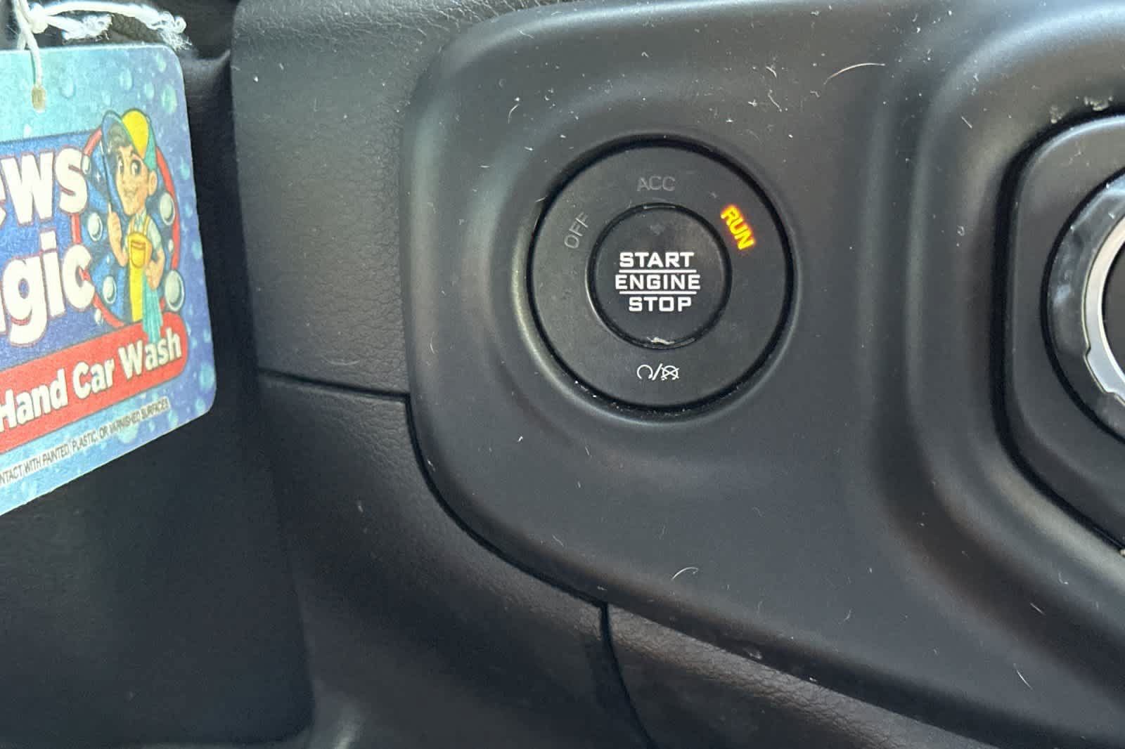 Used 2021 Jeep Wrangler Unlimited Sahara AWD/4WD image 24