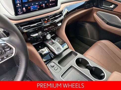 Used 2025 Acura MDX FWD w/ Technology Package image 18