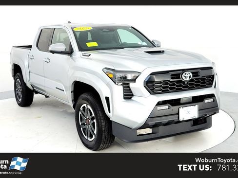 Used 2025 Toyota Tacoma TRD Sport w/ TRD Sport Premium Package AWD/4WD image 1