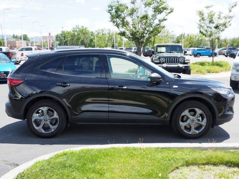 Used 2026 Ford Escape ST-Line AWD/4WD image 4