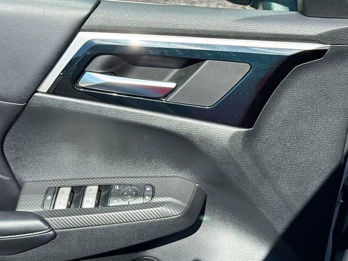 Used 2022 Mitsubishi Outlander SE image 19