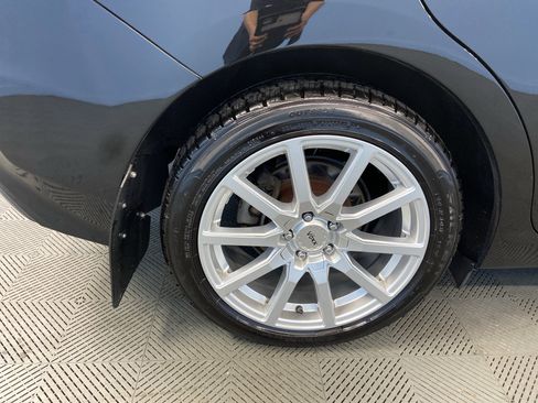Used 2019 Subaru Impreza 2.0i Premium image 34