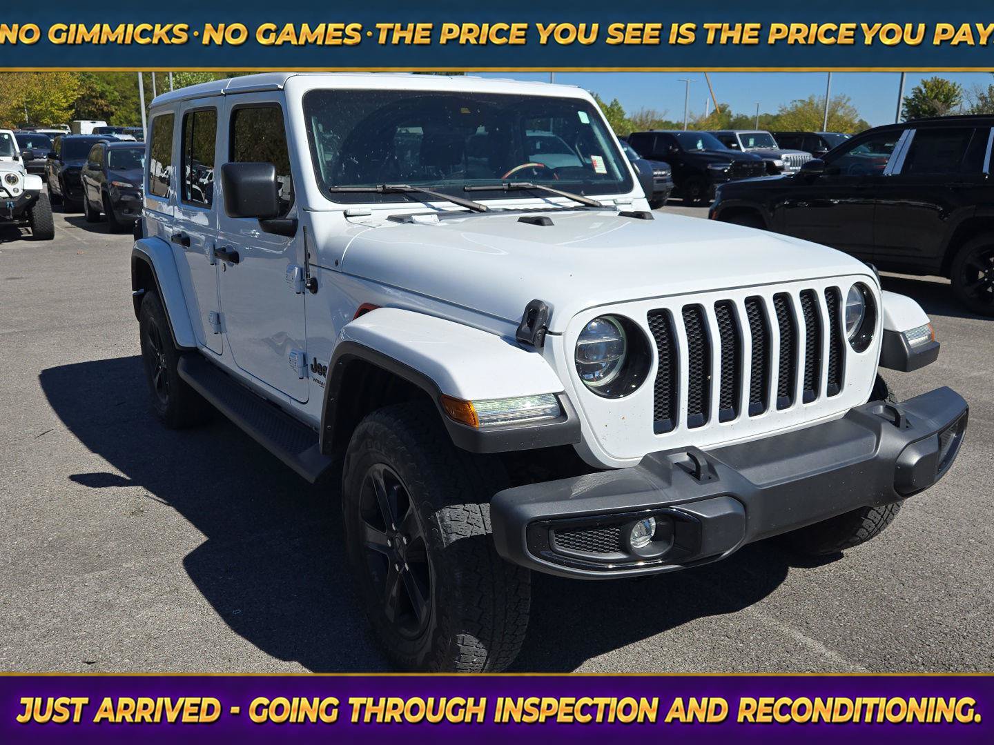 Used 2022 Jeep Wrangler Unlimited Sahara AWD/4WD image 1