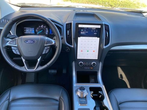 Certified 2024 Ford Edge SEL image 9