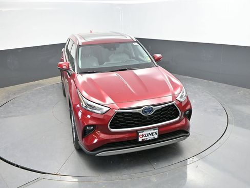 Used 2021 Toyota Highlander Platinum AWD/4WD image 24