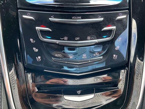 Used 2016 Cadillac Escalade ESV Platinum image 34