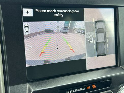 Used 2019 Ford F150 Lariat w/ Equipment Group 502A Luxury AWD/4WD image 22