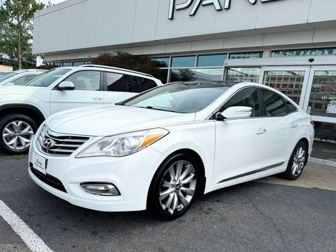Used 2013 Hyundai Azera w/ Technology Pkg FWD image 3