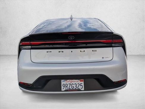 Used 2024 Toyota Prius LE image 7