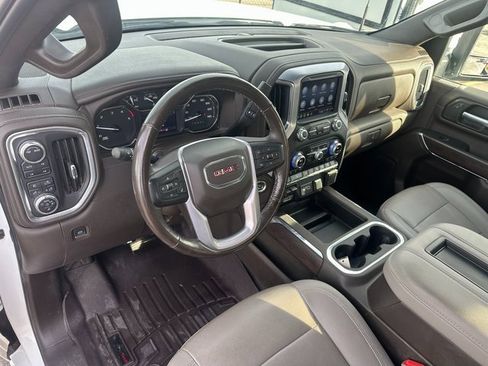 Used 2022 GMC Sierra 2500 SLT w/ SLT Convenience Package image 22