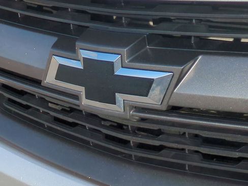 Used 2018 Chevrolet Colorado Z71 image 12