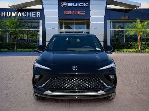 New 2026 Buick Envista Avenir FWD image 2