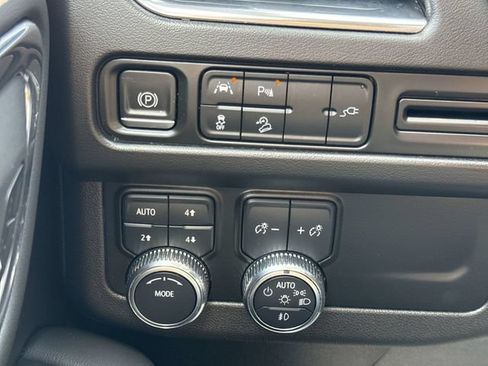 Certified 2021 GMC Yukon AT4 AWD/4WD image 17