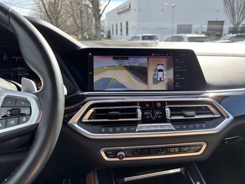 Used 2019 BMW X5 xDrive40i w/ M Sport Package image 31