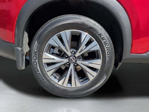 Used 2022 Nissan Rogue SV FWD image 39