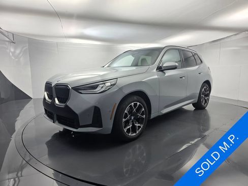 Certified 2026 BMW X3 xDrive30i w/ M Sport Package AWD/4WD image 8