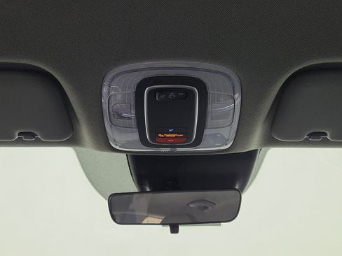 New 2025 Hyundai Elantra SEL image 8