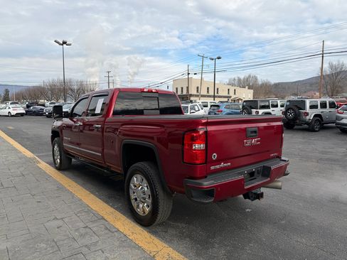 Used 2019 GMC Sierra 2500 Denali w/ Duramax Plus Package image 6