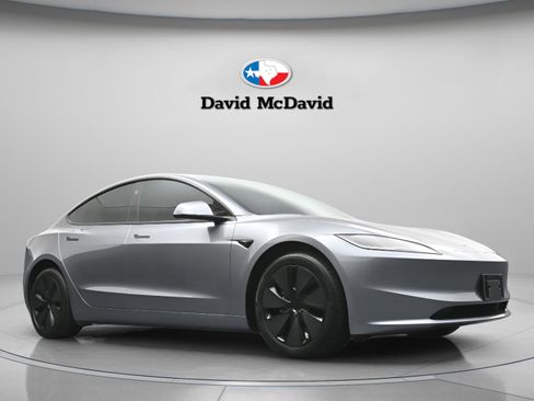 Used 2025 Tesla Model 3 Long Range image 27