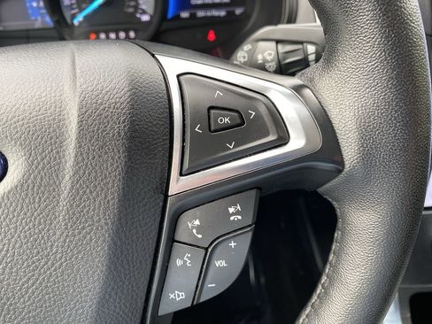 Certified 2024 Ford Edge Titanium image 34