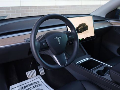 Used 2022 Tesla Model Y Performance AWD/4WD image 13