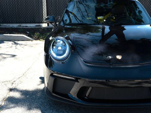 Used 2018 Porsche 911 GT3 RWD image 28